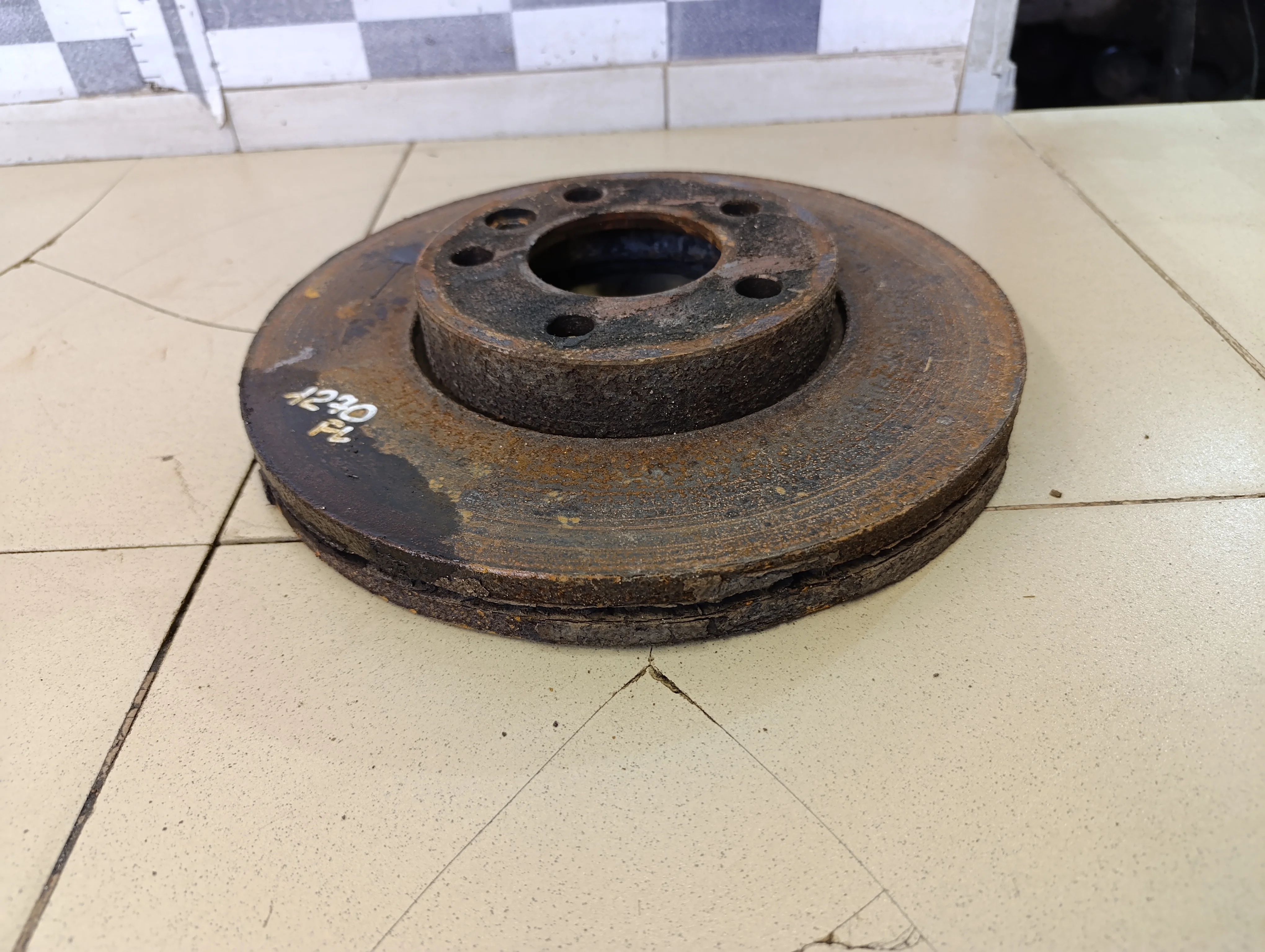 Диск тормозной передний вентилируемый Touareg 2002-2010