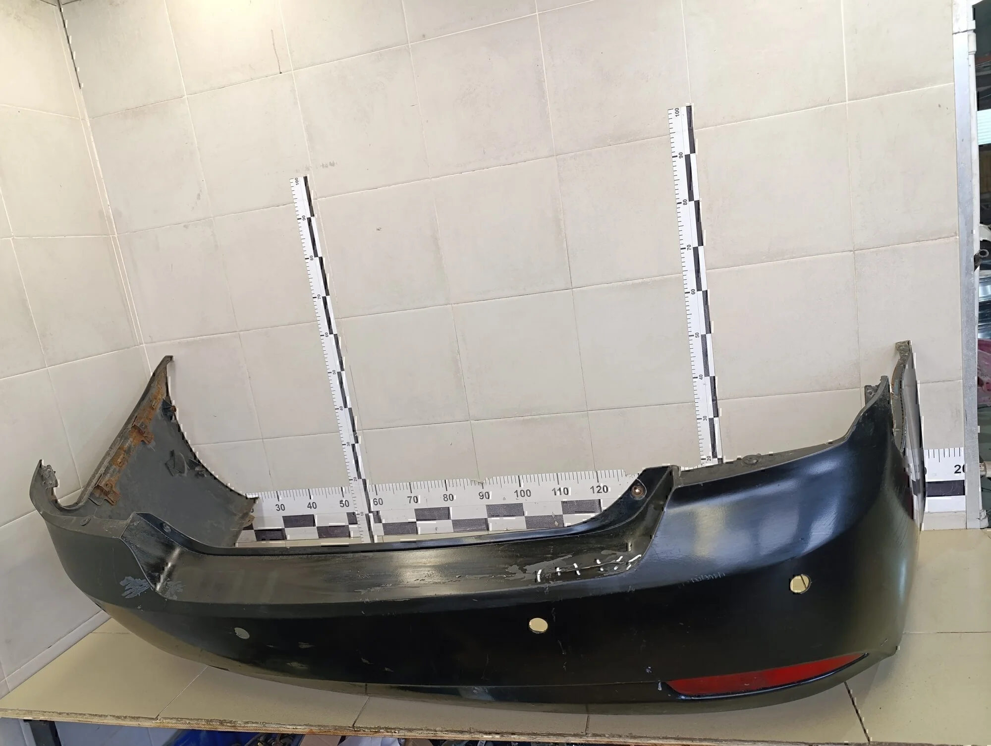 Бампер задний EMGRAND EC7 2011-2016