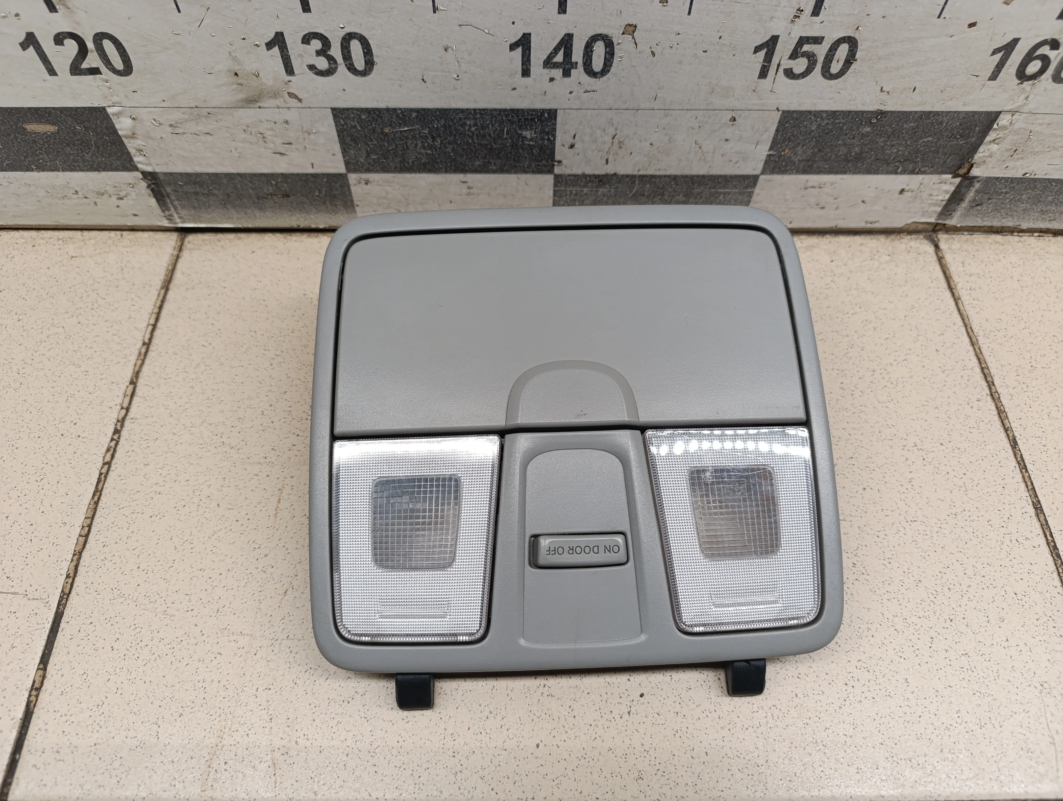 Плафон салонный  Solaris 2010-2017