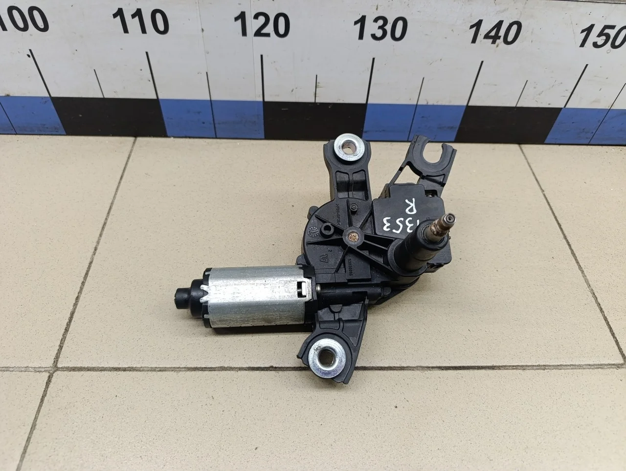 Моторчик стеклоочистителя задний Passat [B6] 2005-2010