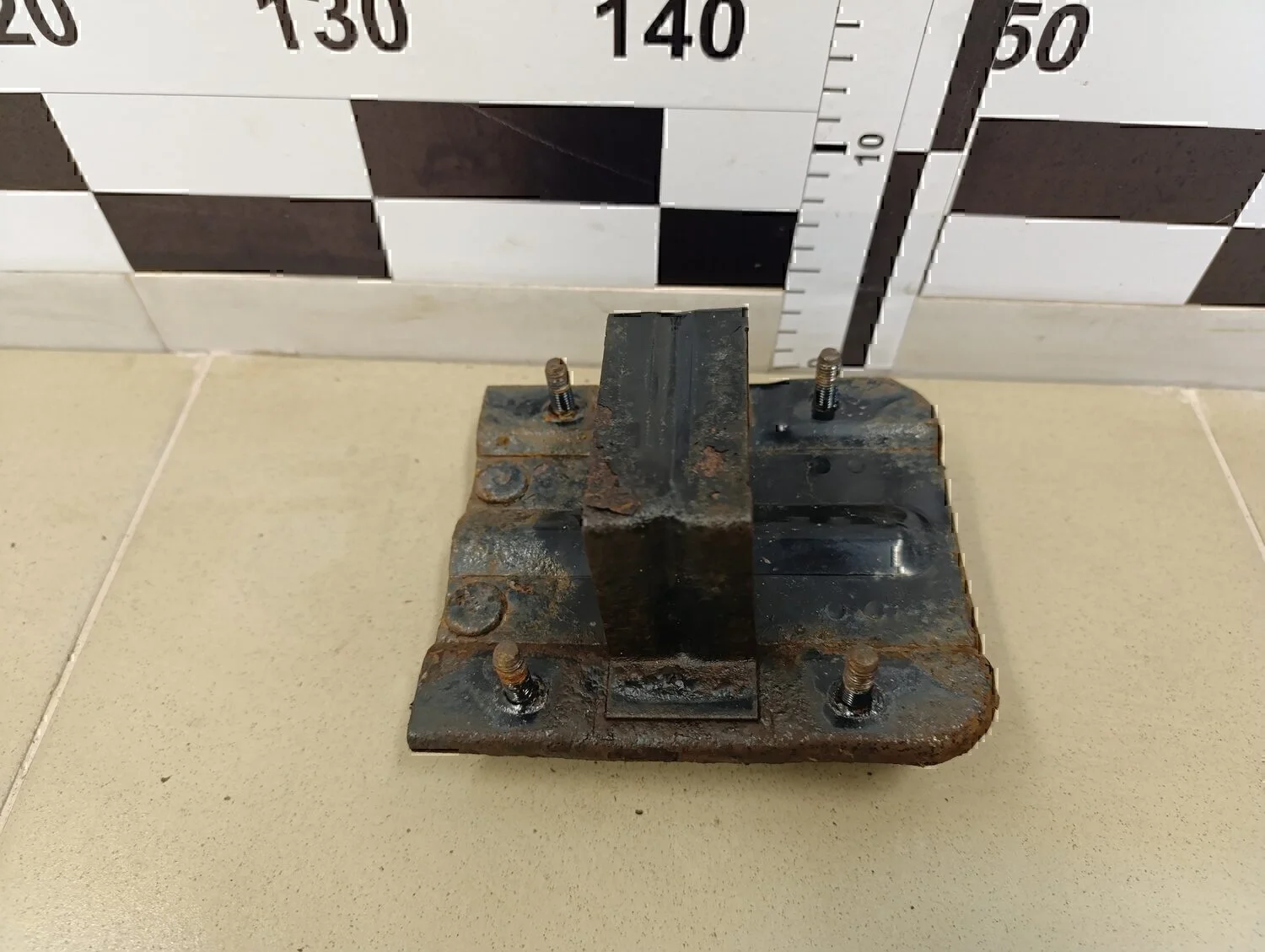 Кронштейн усилителя переднего бампера правый Lacetti 2003-2013