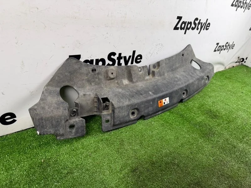 Кожух замка капота Ford Kuga 2