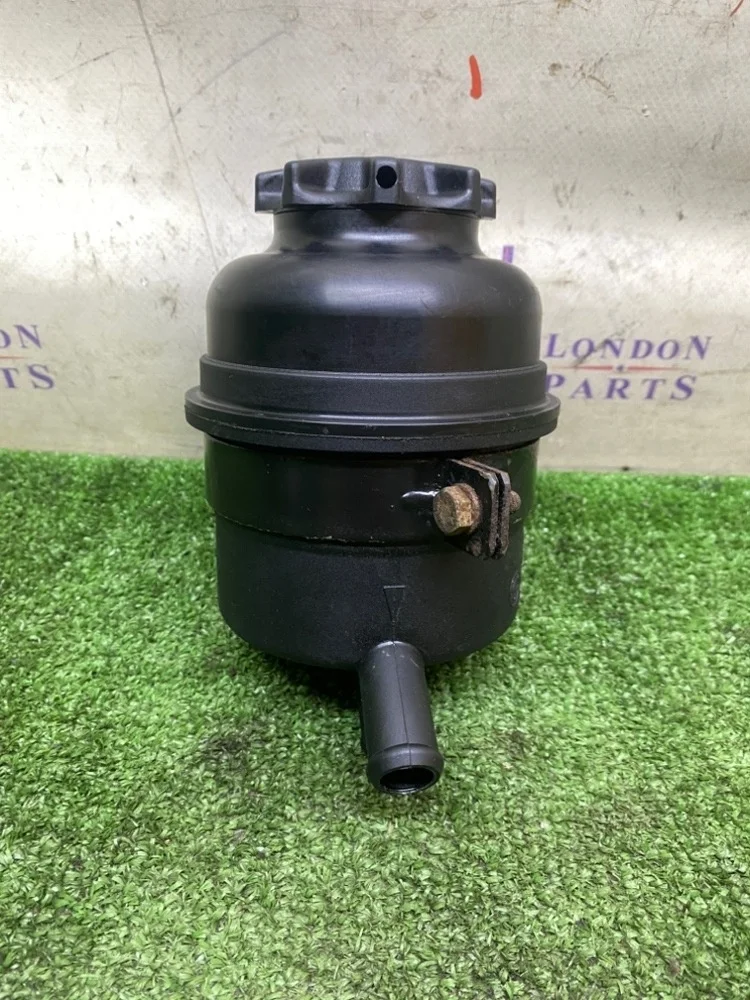 Бачок гидроусилителя BMW E90