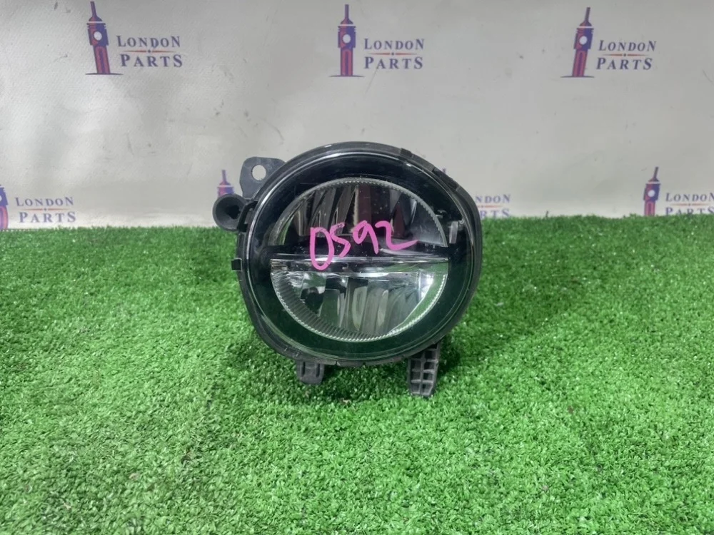 Фара противотуманная BMW F33