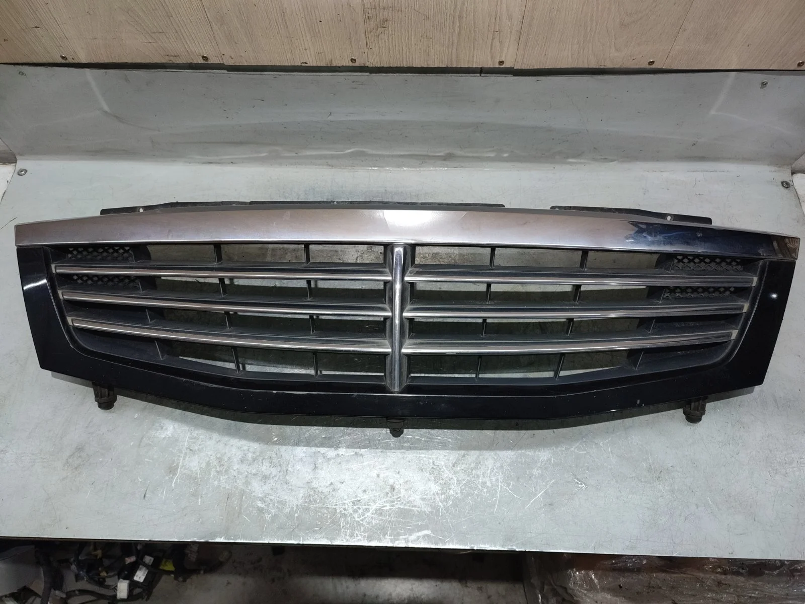 Решетка радиатора SsangYong Rexton 2006 Y200