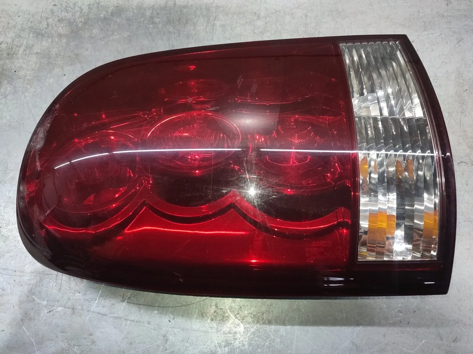 Фонарь SsangYong Rexton 2006 Y200