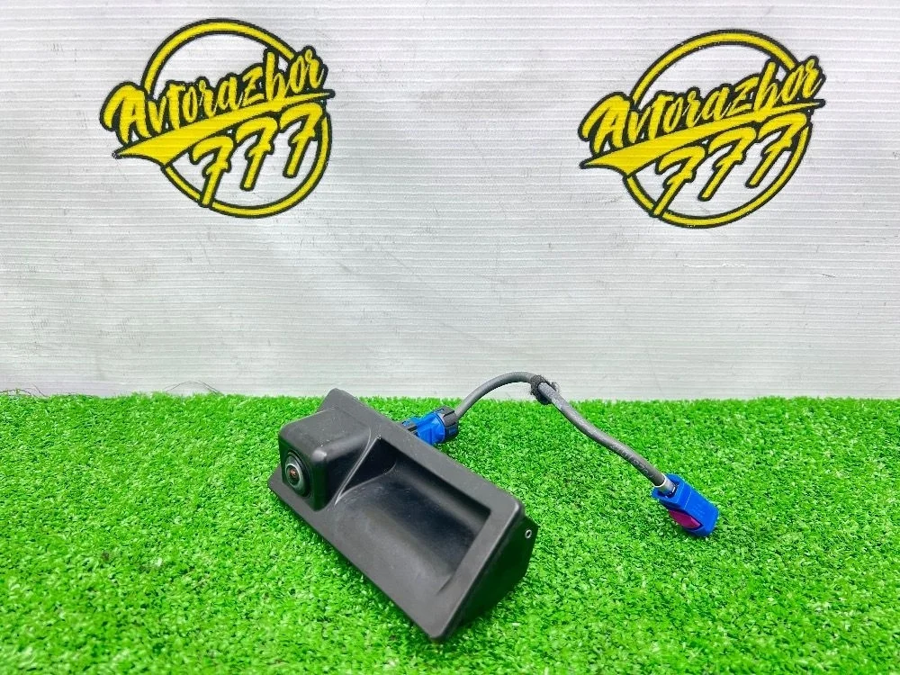 Камера заднего вида Volkswagen Touareg II (2010—2014)