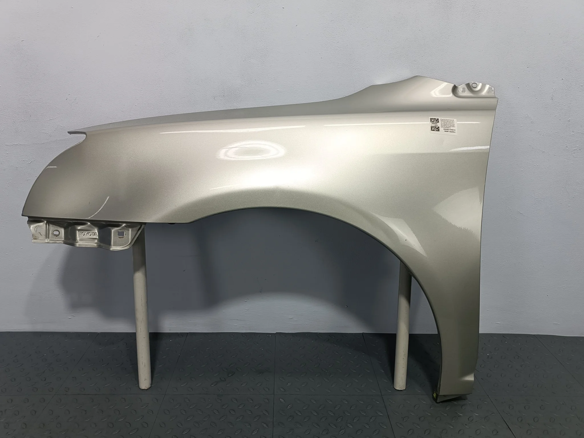 КРЫЛО TOYOTA AVENSIS 5381205040 ПЕРЕДНЕЕ ЛЕВОЕ  серебро, 1C0 S4287