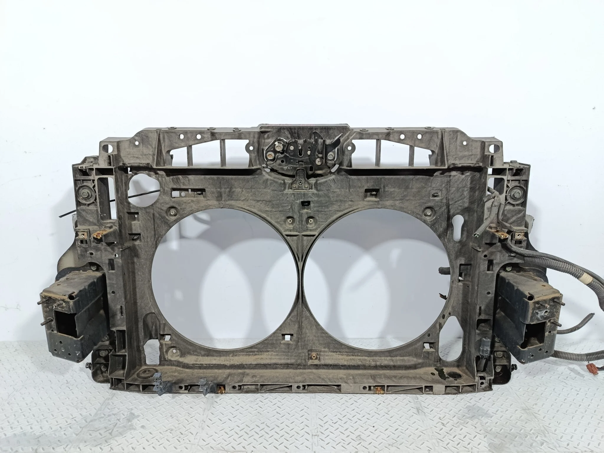 ТЕЛЕВИЗОР NISSAN 625001AA0A черный, KH3 KB1375Z