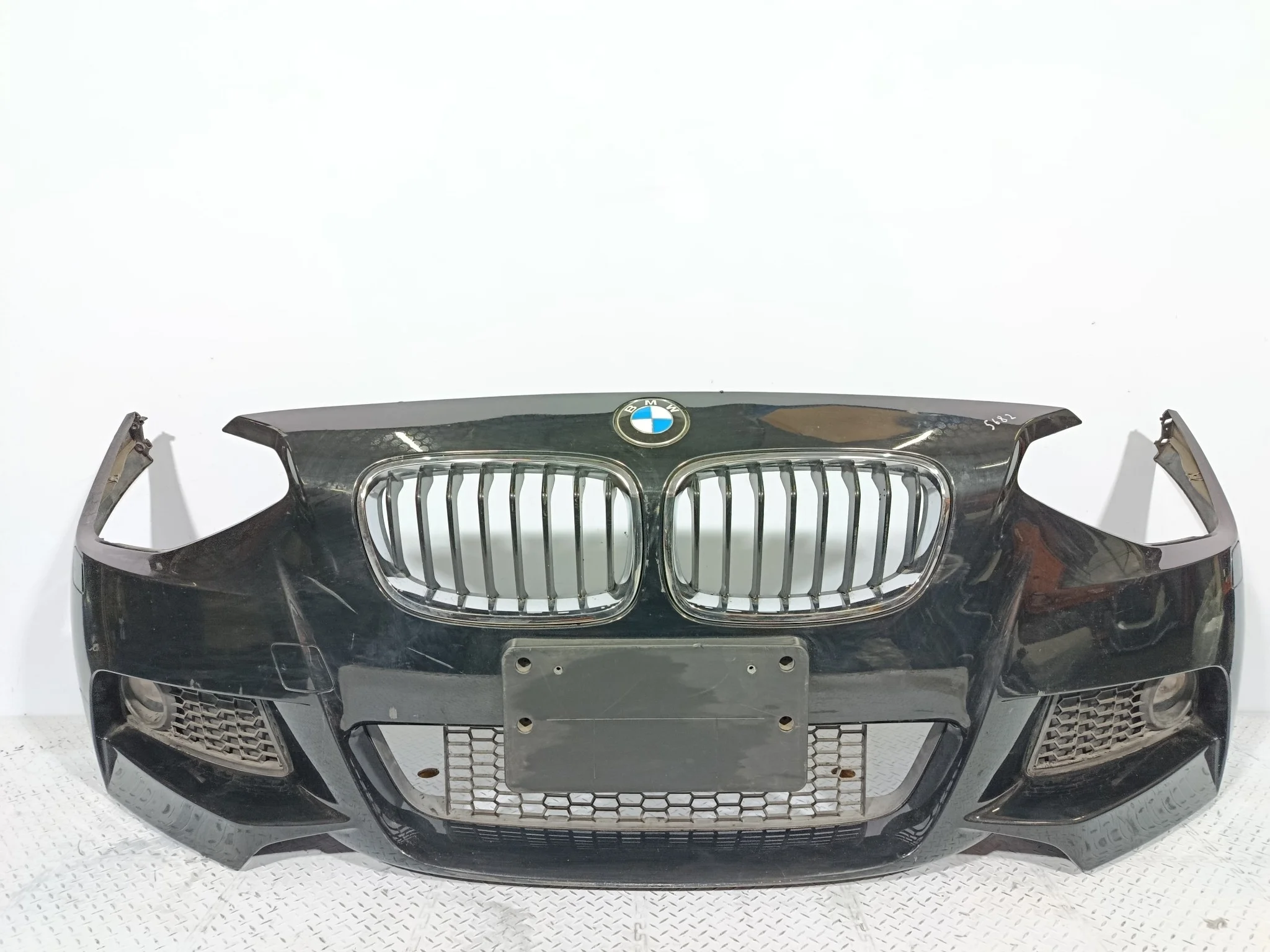 БАМПЕР BMW 1-SERIES 51118055147 ПЕРЕДНИЙ черный DY855Z