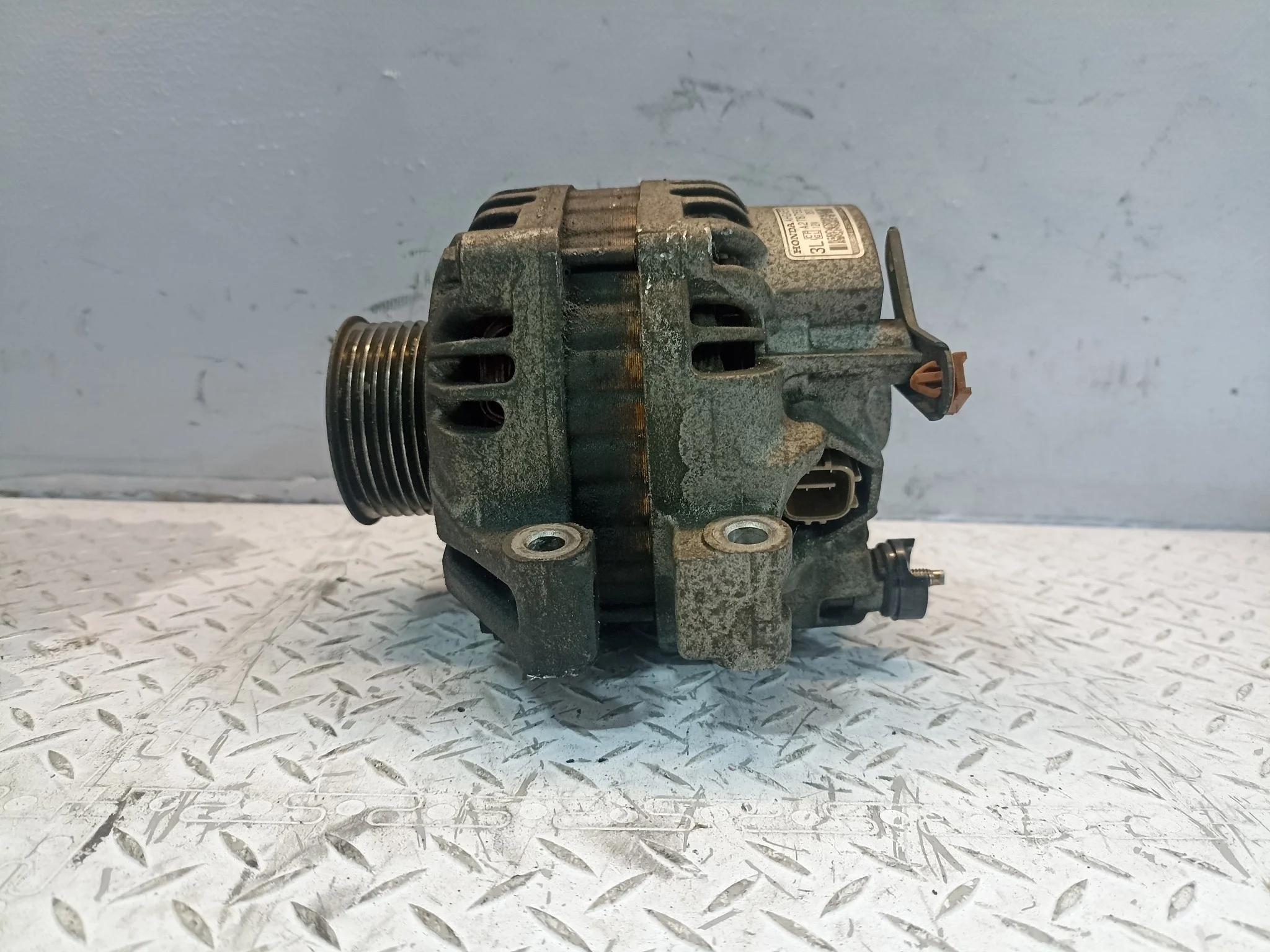 ГЕНЕРАТОР HONDA 31100PNC004 KE810Z