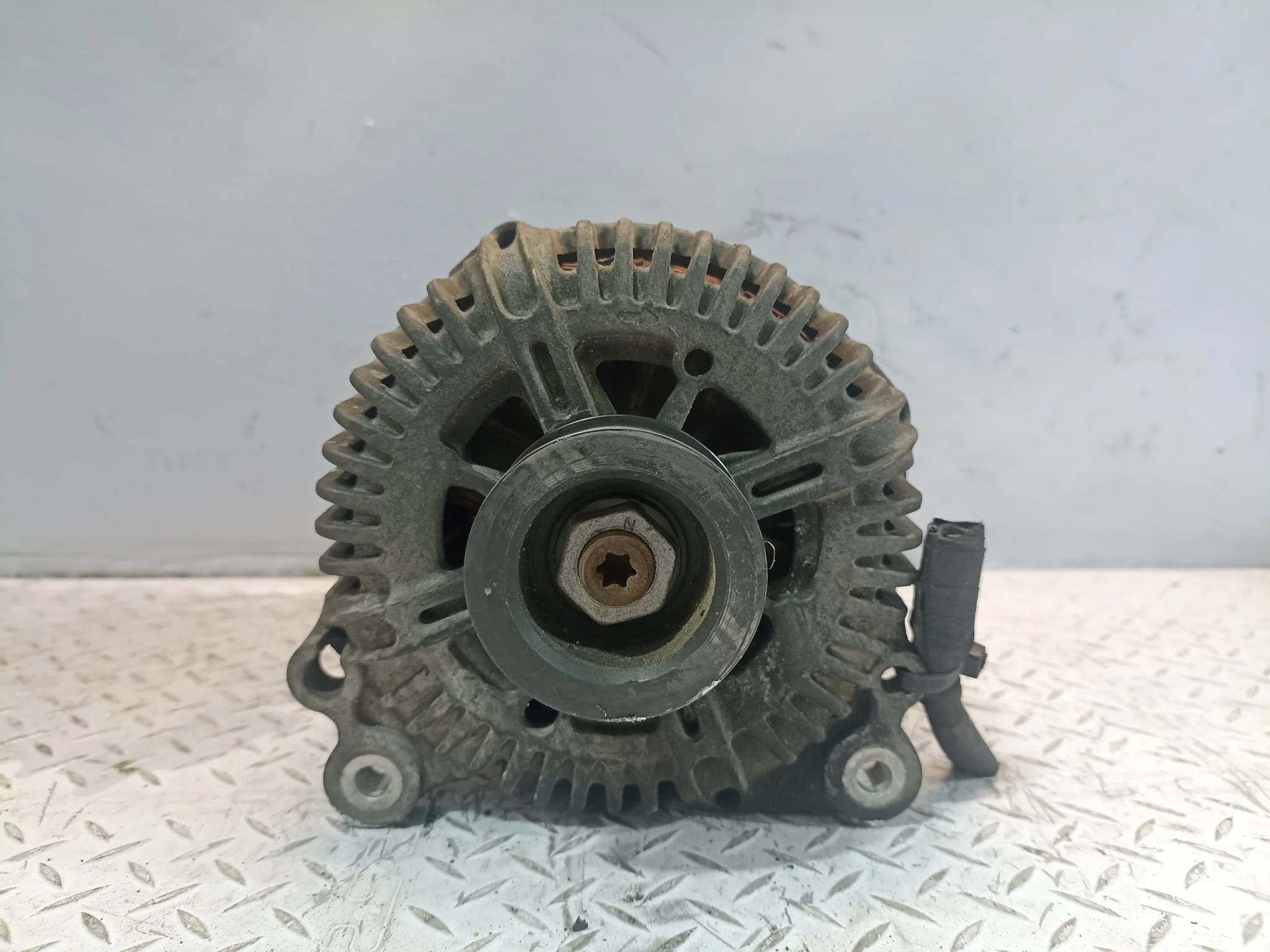 ГЕНЕРАТОР AUDI VOLKSWAGEN 059903015R DY1312