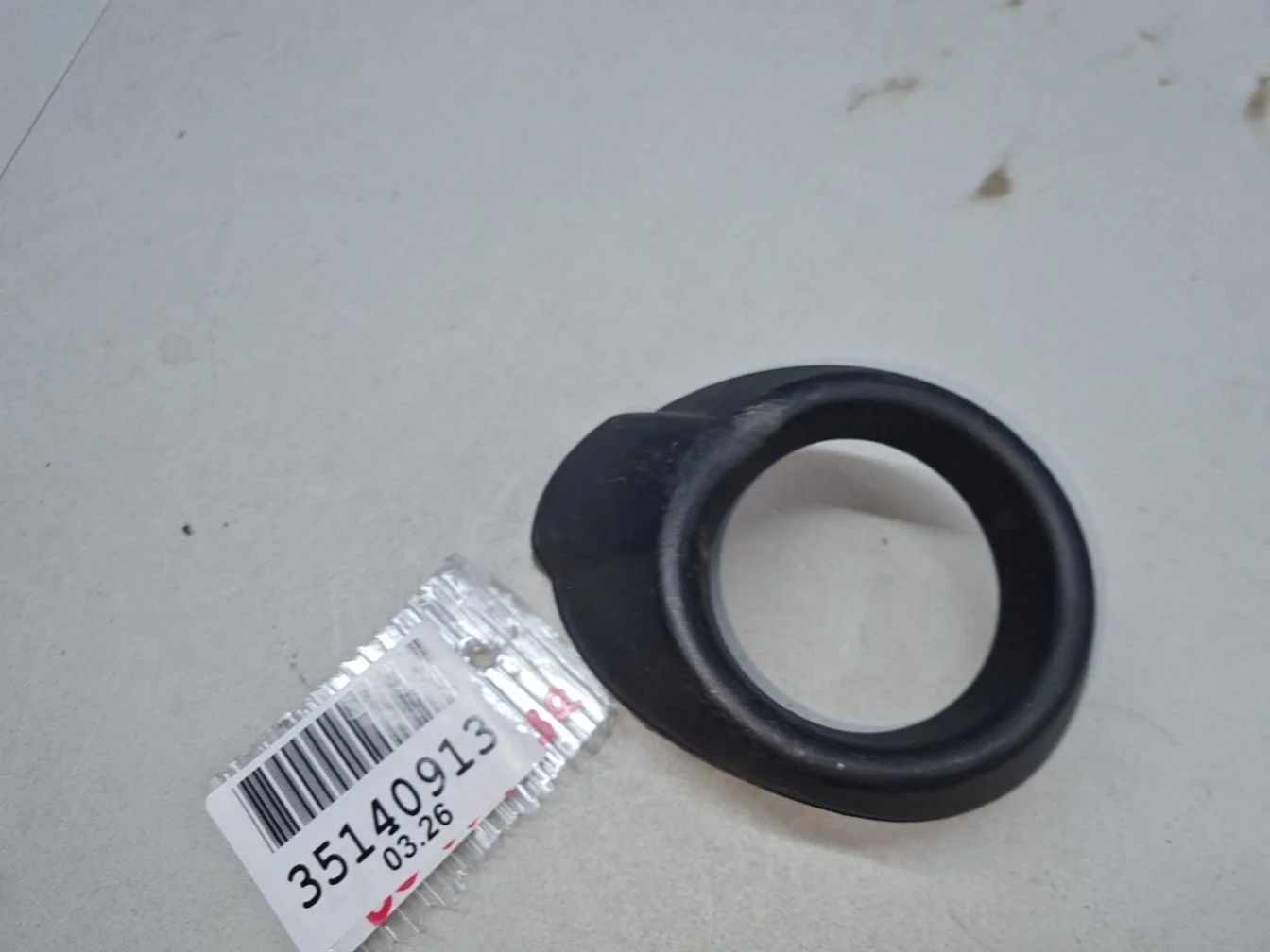 Рамка противотуманной фары правой для Ford Focus 3 2011-2019