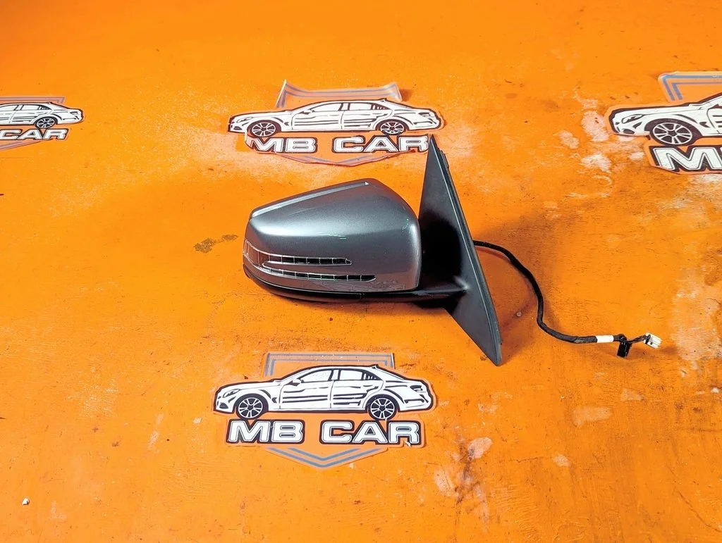 Зеркало правое Mercedes-Benz