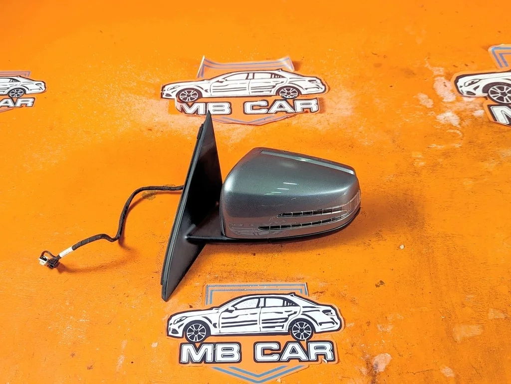 Зеркало левое Mercedes-Benz