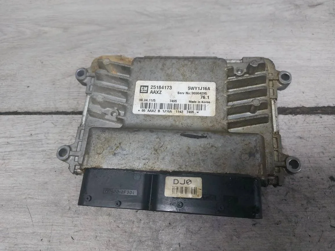 блок управления двигателем Chevrolet Cruze J300