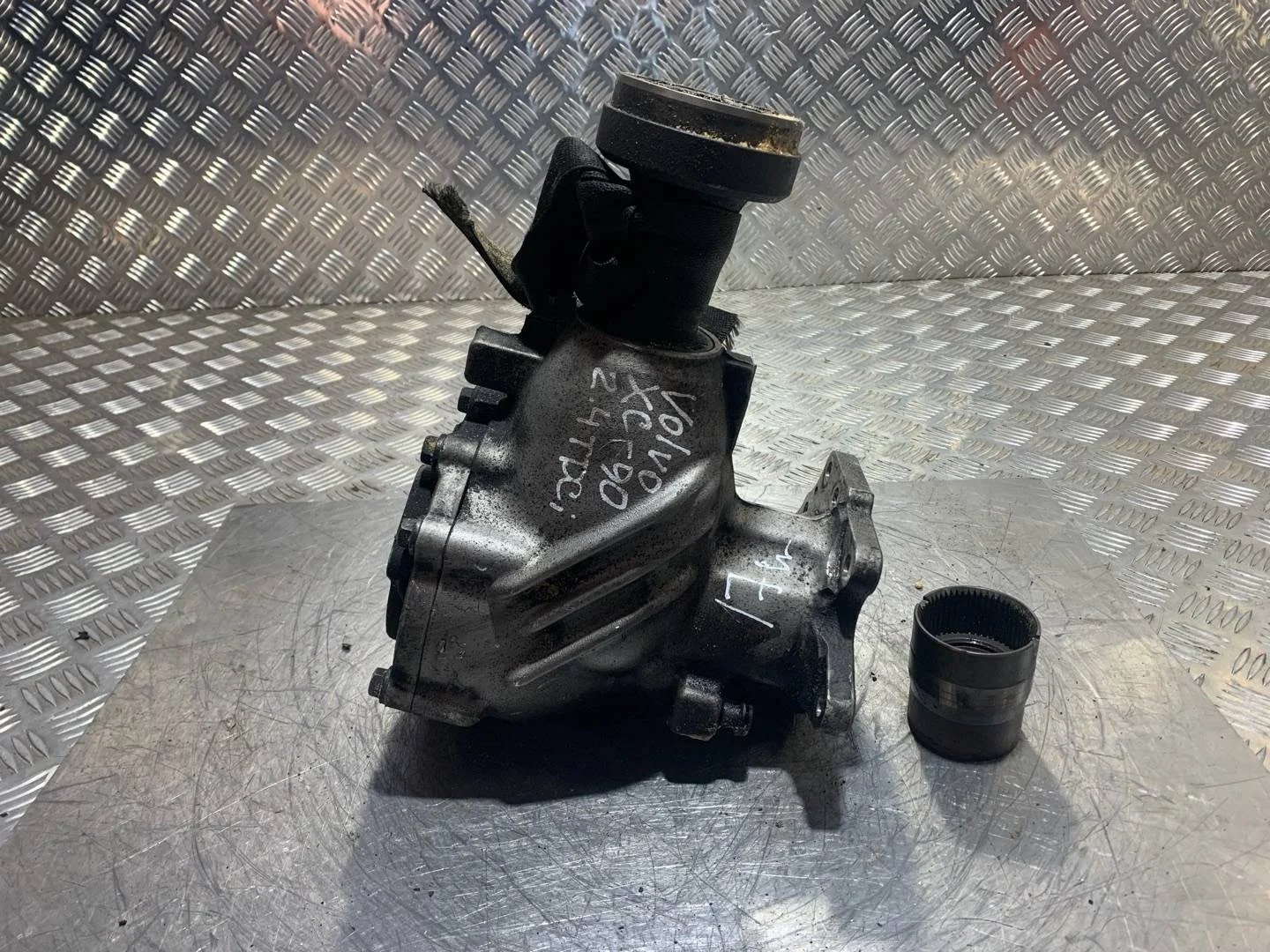 раздаточная коробка Volvo XC90