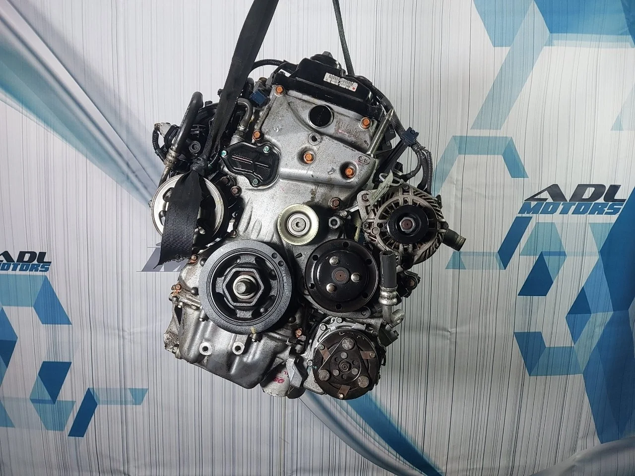 Двигатель Honda Civic 8 2006-2012 10002RSAG00 R18A1