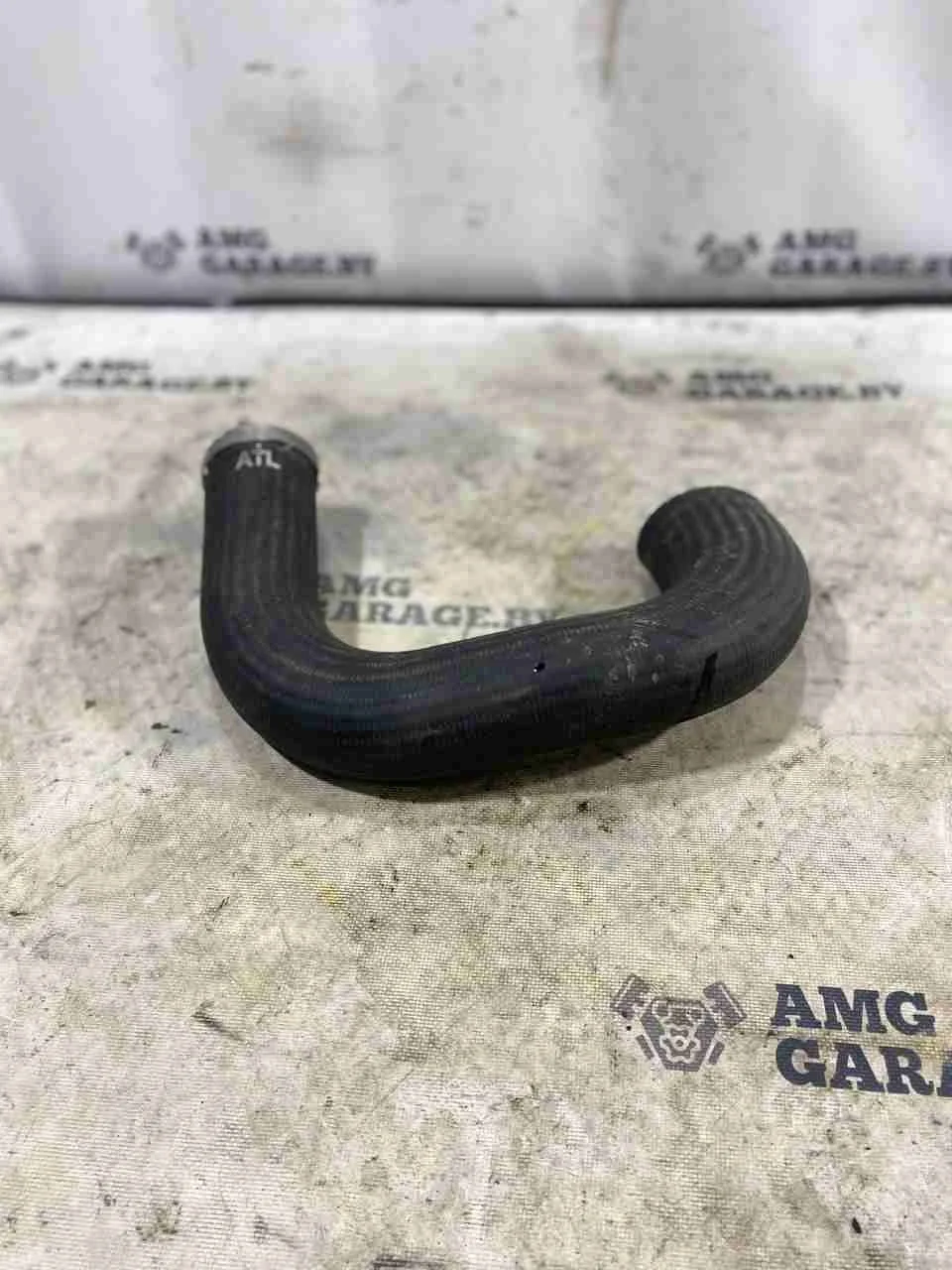 Патрубок интеркулера Audi 4M (2015—2020) 4M0145738N