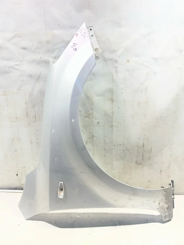 Крыло переднее правое KIA CEED 1