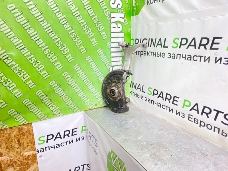 Поворотный кулак Audi A6 2001 4B3407241H C5 AVANT BDH 2.5TDI, передний левый