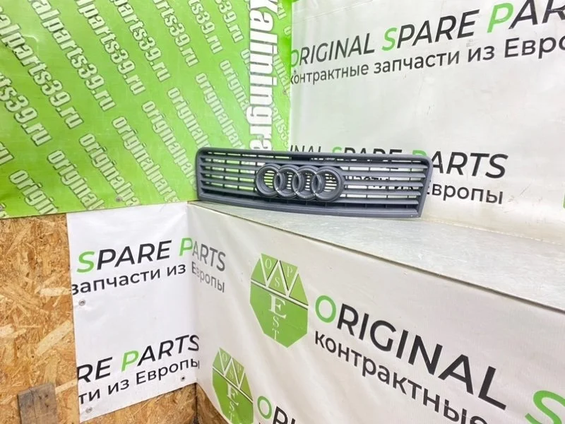 Решетка радиатора Audi A6 2001 4B0853651F C5 AVANT BDH 2.5TDI