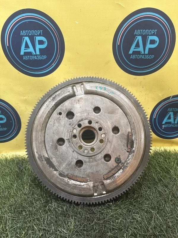 Маховик МКПП RENAULT DUSTER 2010-2021 123003948R K9K