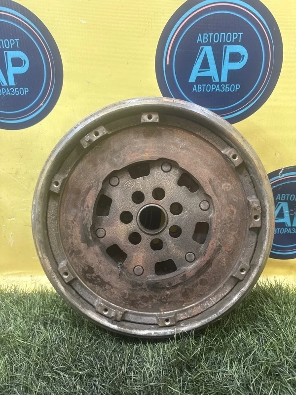 Маховик МКПП RENAULT DUSTER 2010-2021 123003948R K9K