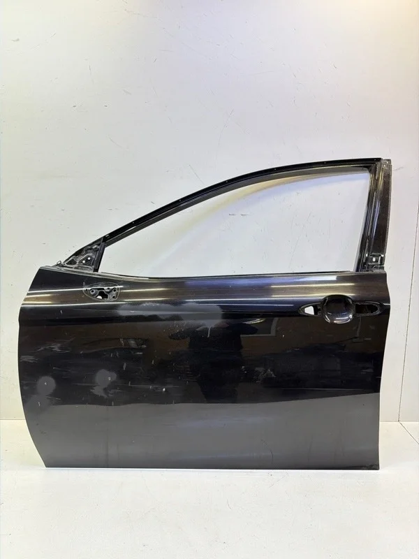 Дверь Toyota Camry 2017-2023 XV70