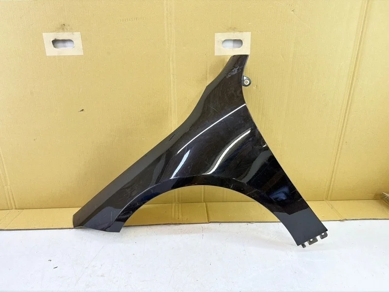 Крыло Mercedes Benz CLA 2019-2024 C118
