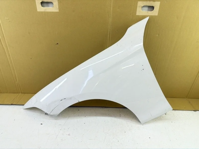 Крыло BMW 1er 2011-2017 F20