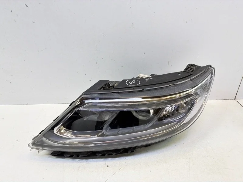 Фара Kia Sorento 2012--2018