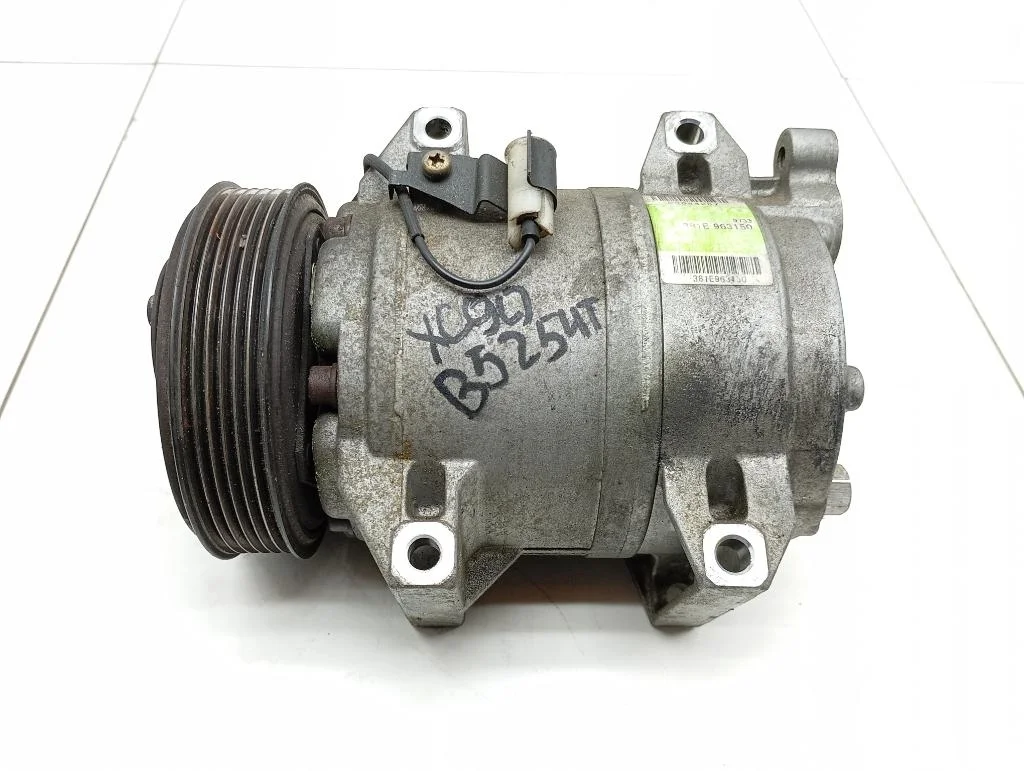 Компрессор кондиционера Volvo XC90 1