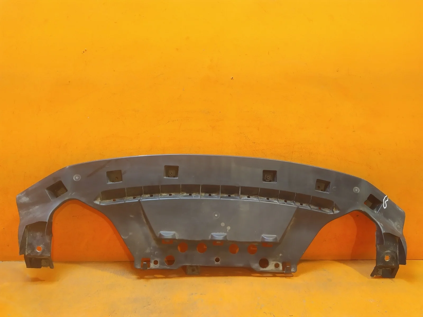 Пыльник бампера Mazda 6 2012-2018 3 GJ