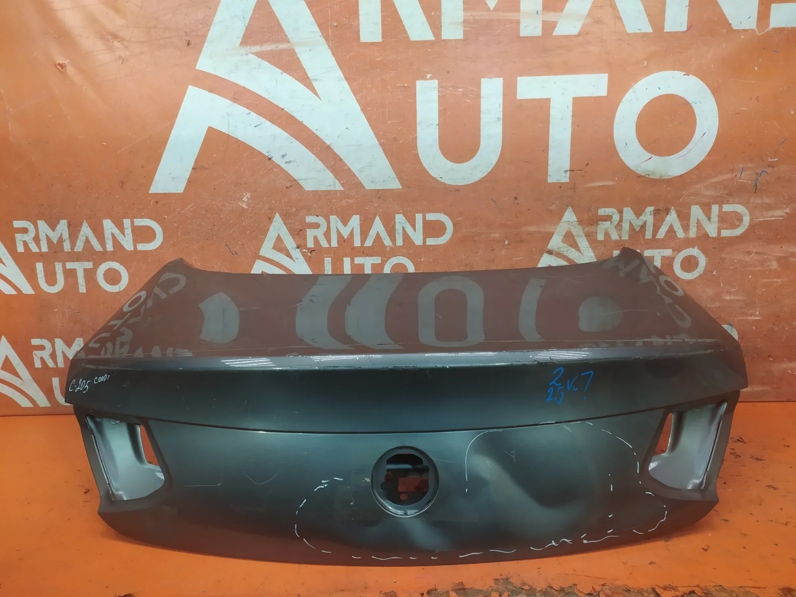 Крышка багажника Mercedes -Class 2014-2021 W205