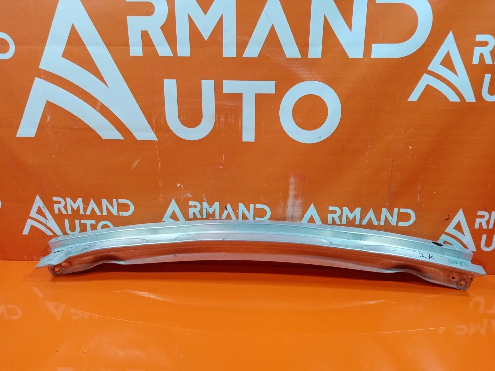 Усилитель бампера Audi Q5 2008-2017 8R