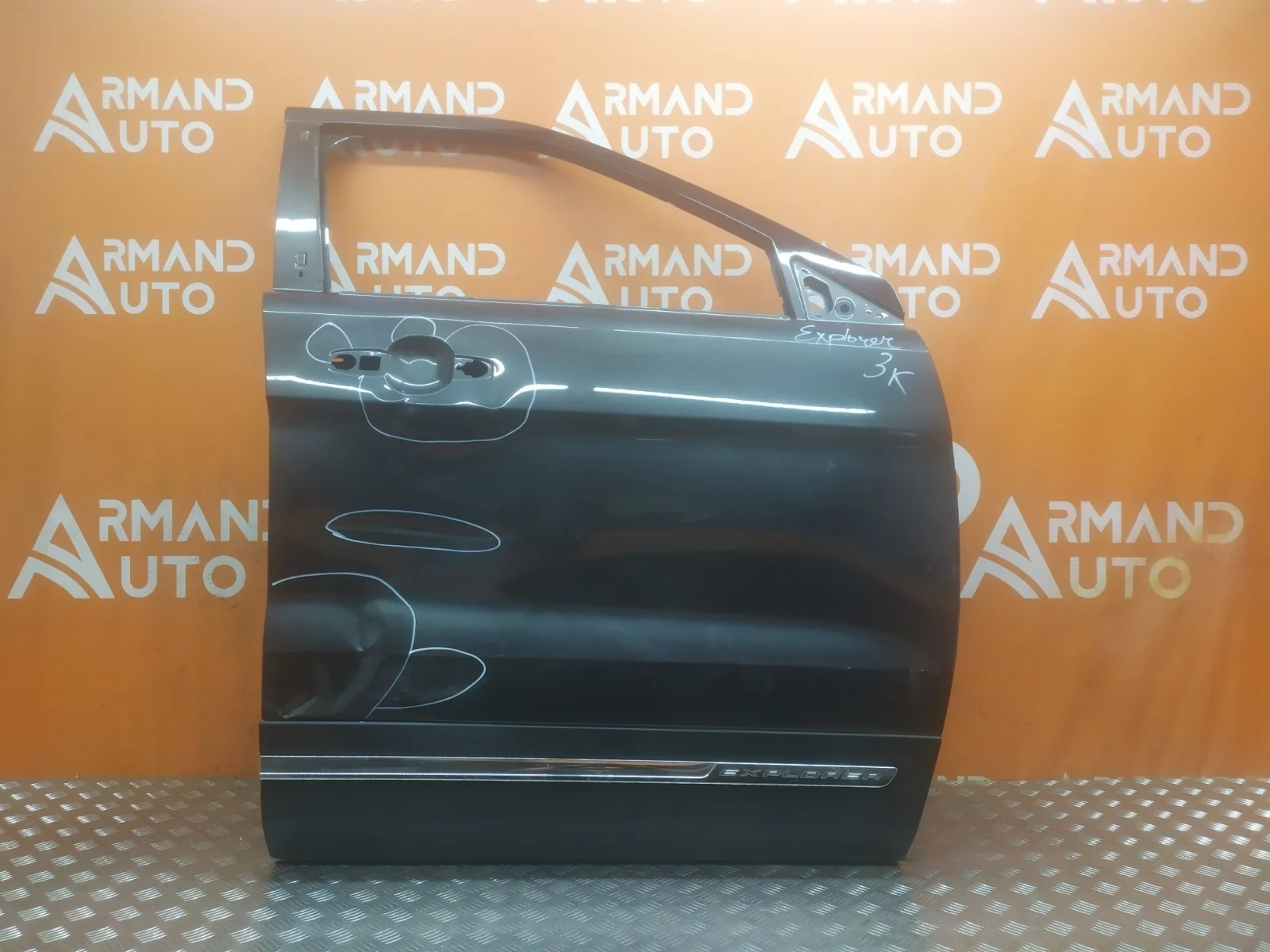 Дверь Ford Explorer 2015-2019 U502