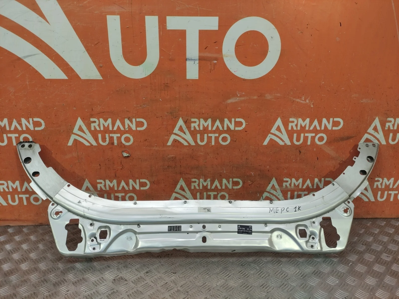 Панель передняя (суппорт радиатора) верхняя Mercedes -Class 2014-2021 W205