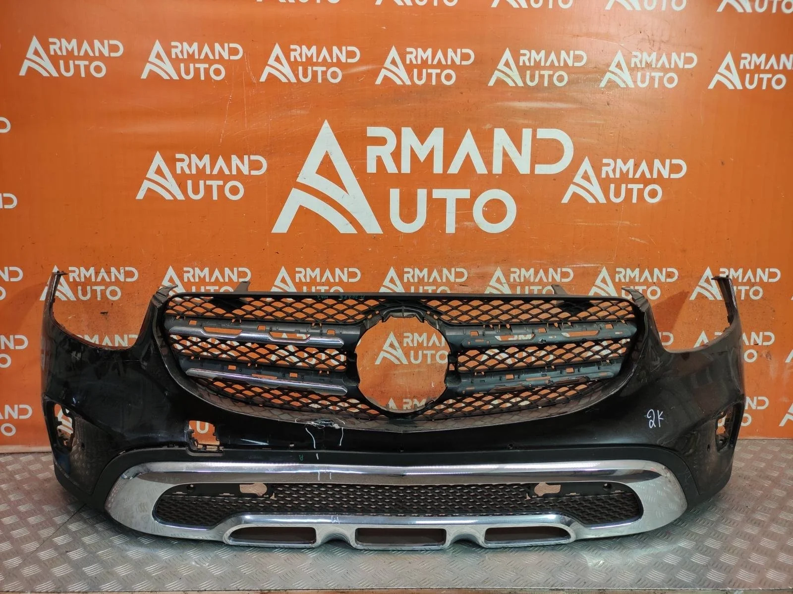 Бампер Mercedes GLC-Class 2019-нв X253