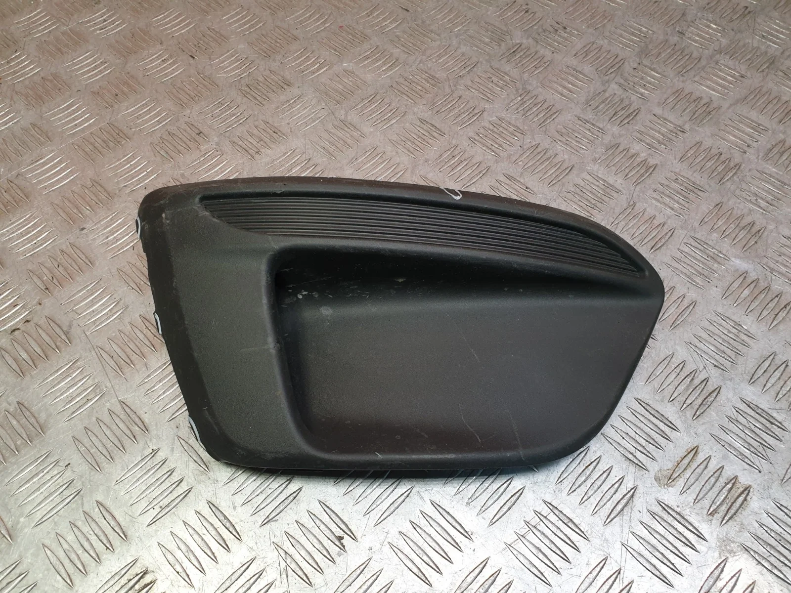 Накладка бампера Kia Rio 2017-2020 4 FB