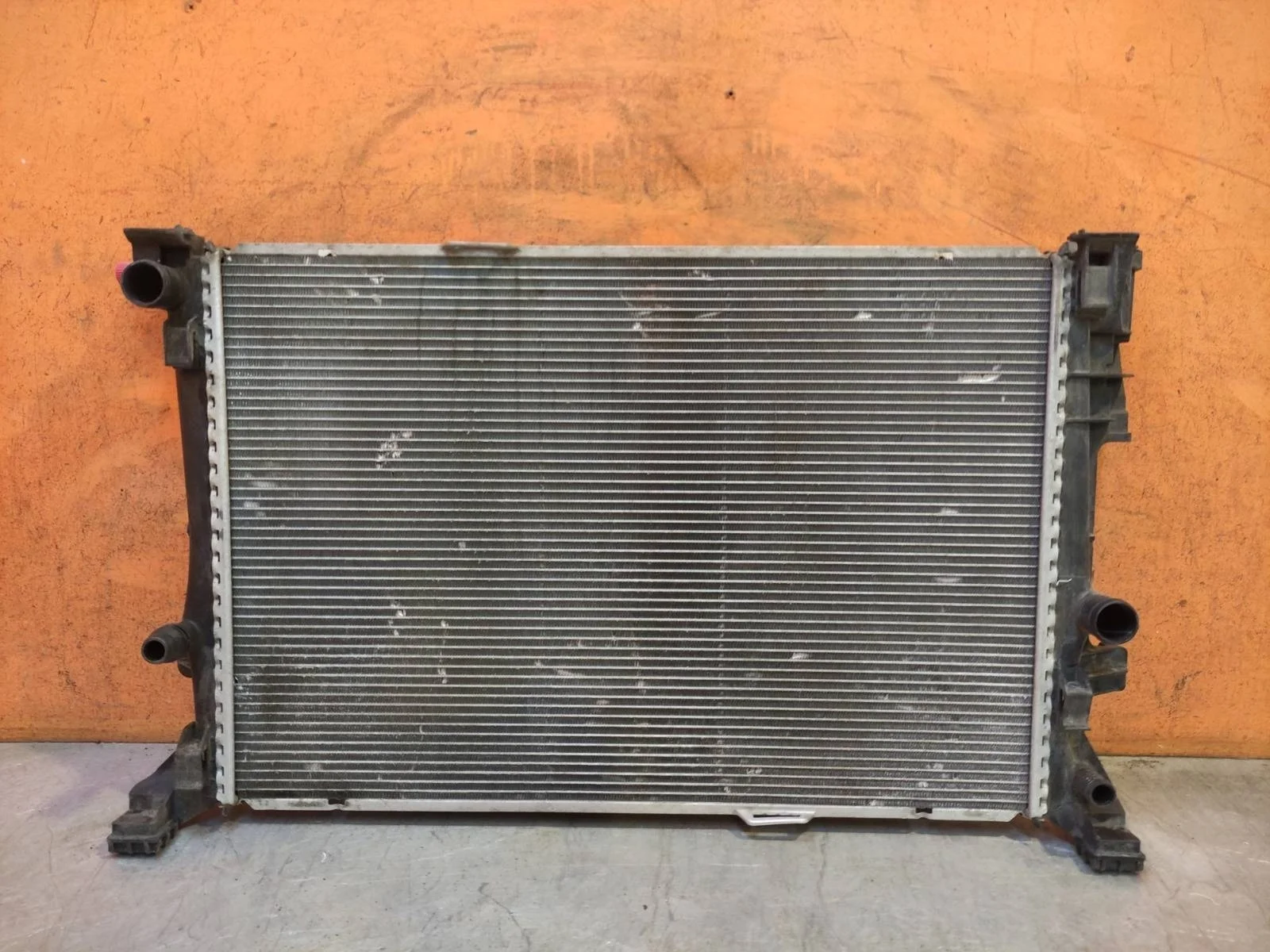 Радиатор двигателя (двс) Mercedes GLA-Class 2013-2017 X156