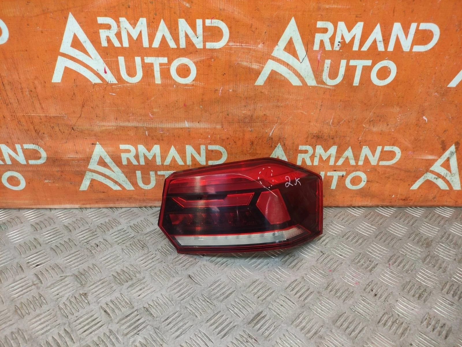 Фонарь внешний Volkswagen Polo 2020-нв 6