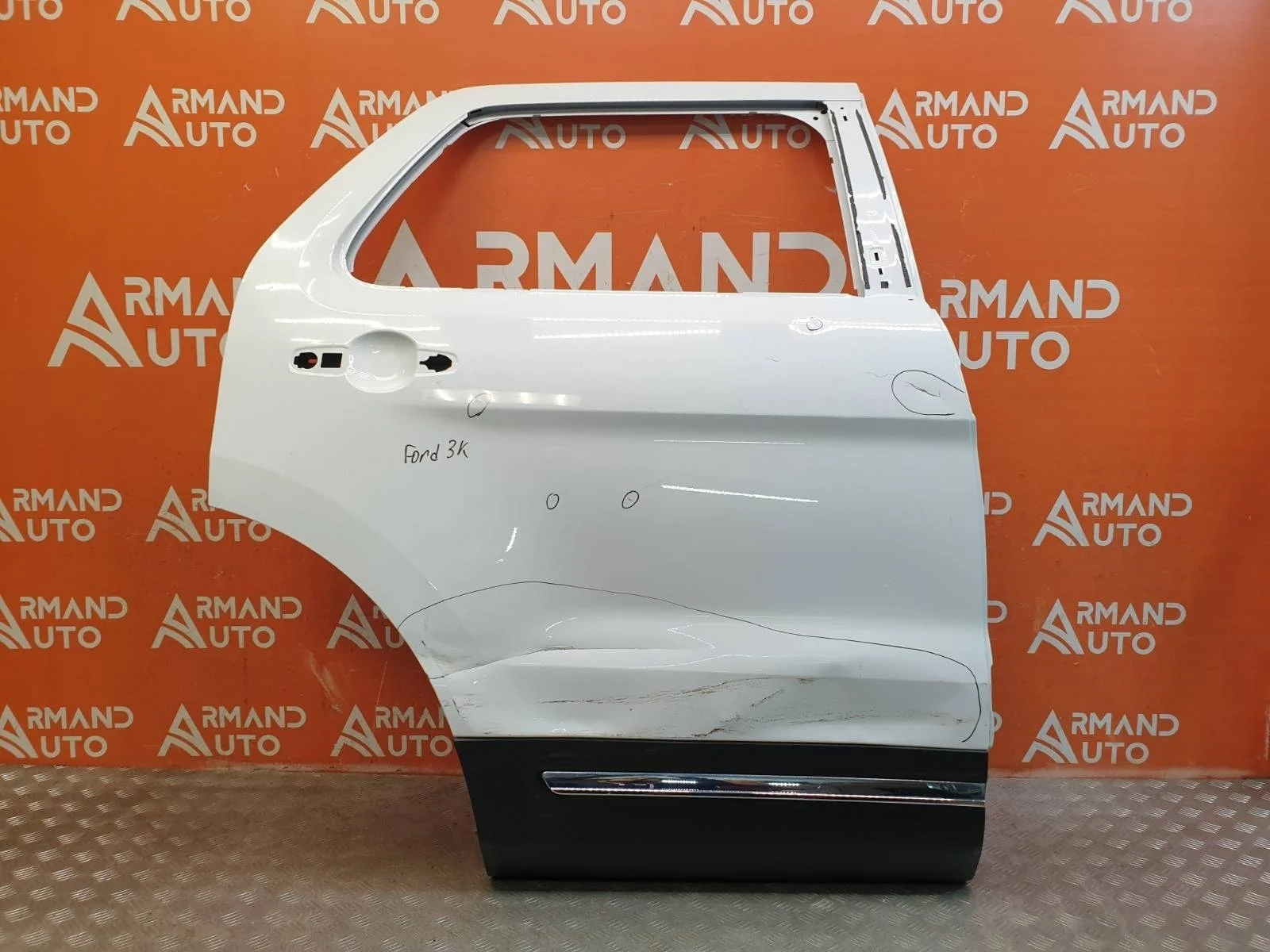 Дверь Ford Explorer 2015-2019 U502