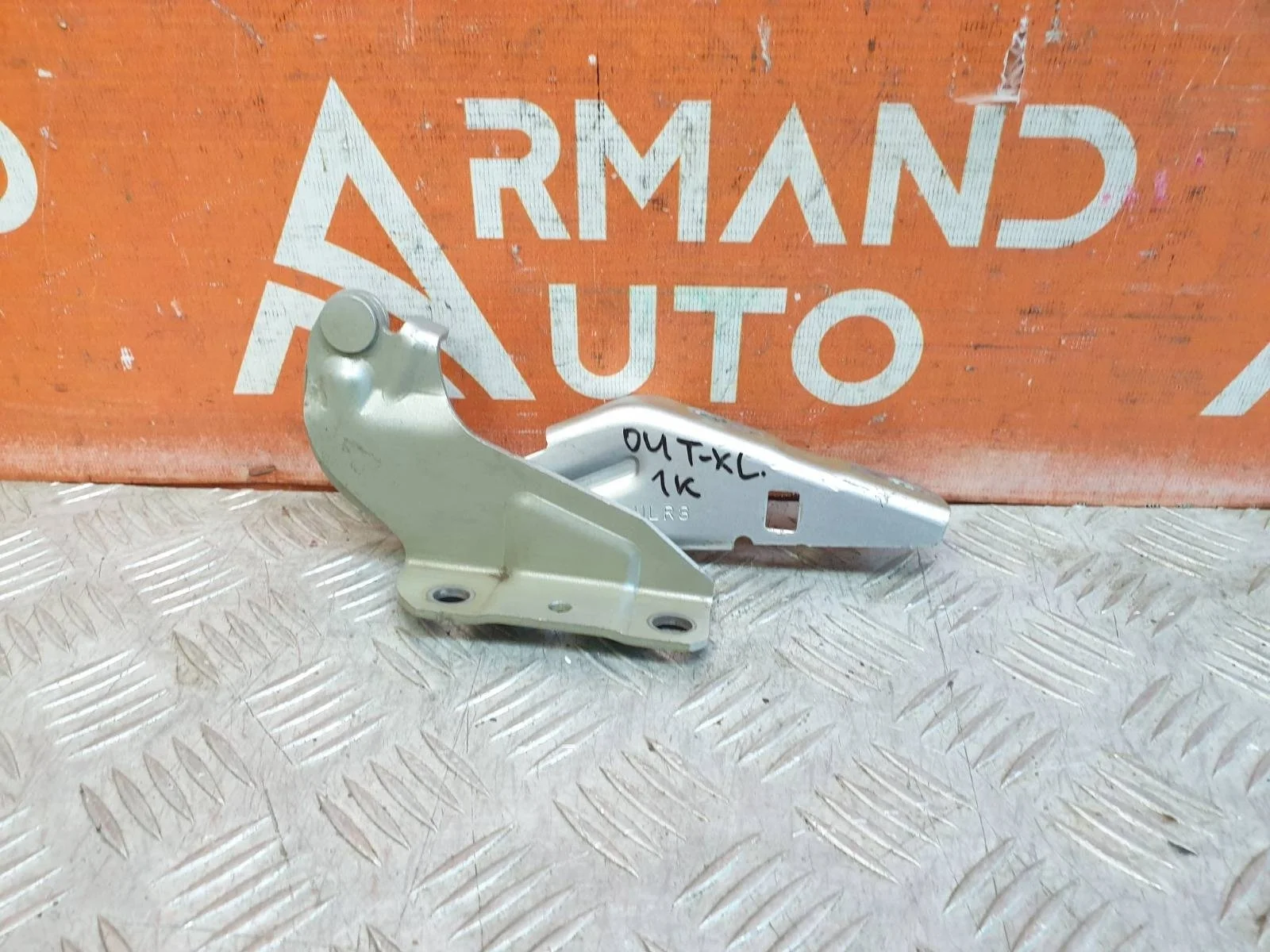 Петля капота Mitsubishi Outlander 2005-2013 XL