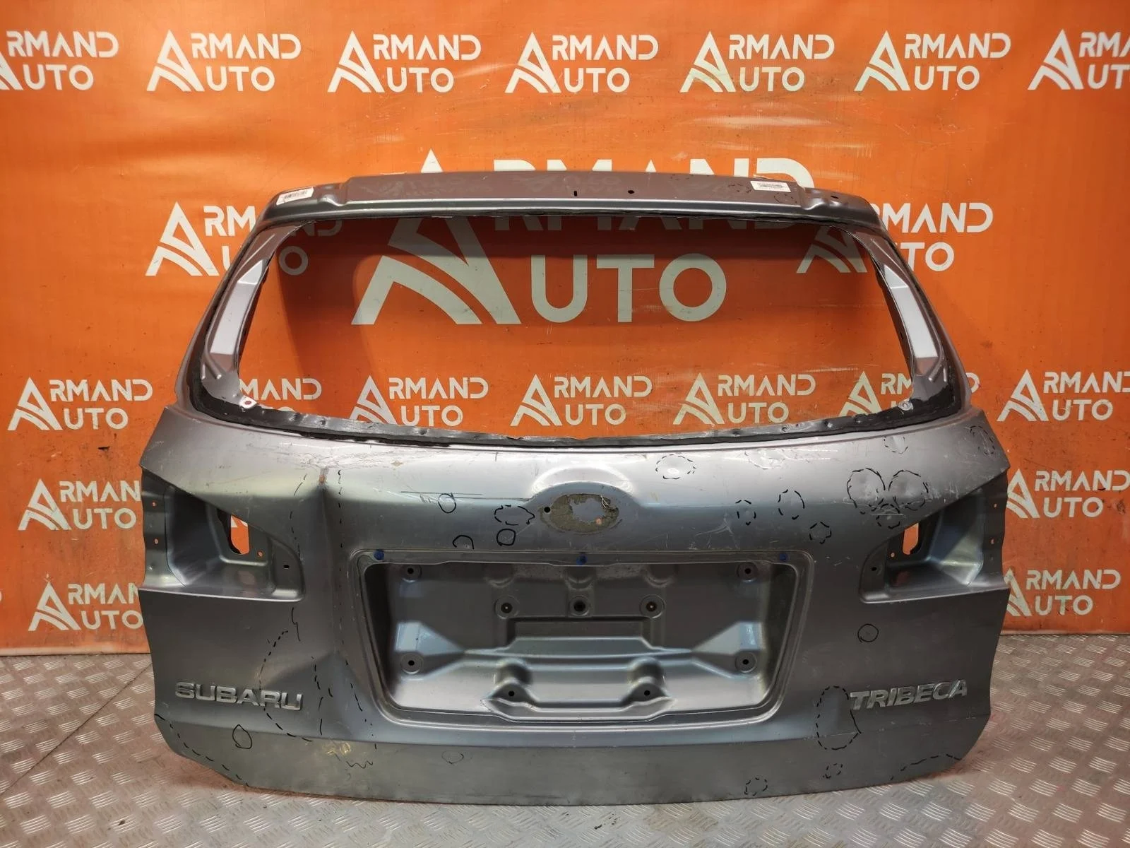 Дверь багажника Subaru Tribeca 2007-2014 W10