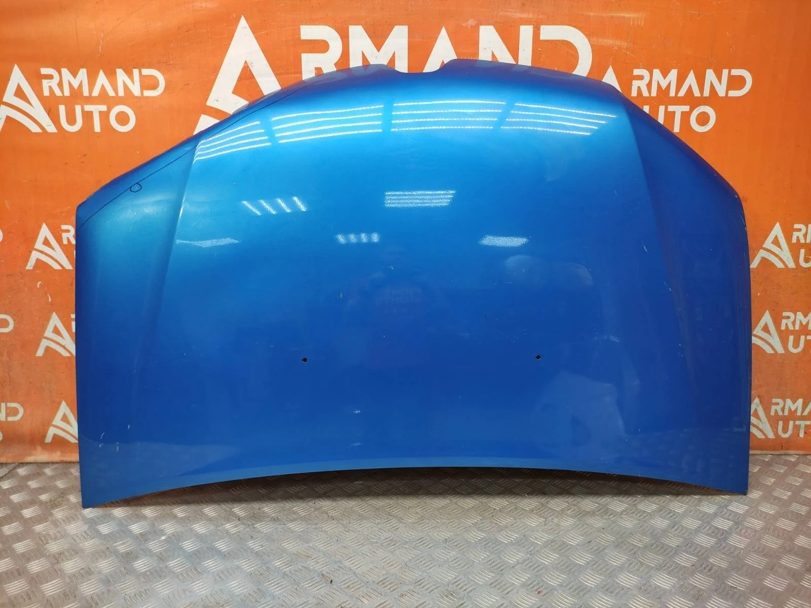 Капот Renault Sandero 2013-2022