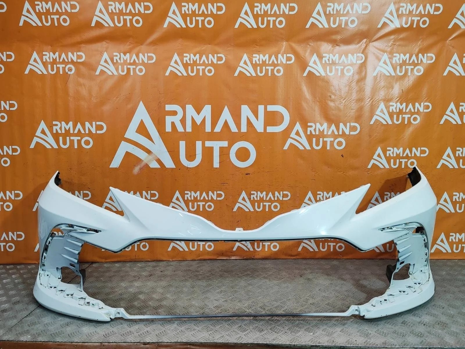 Бампер Toyota Camry 2020-нв 8 XV70