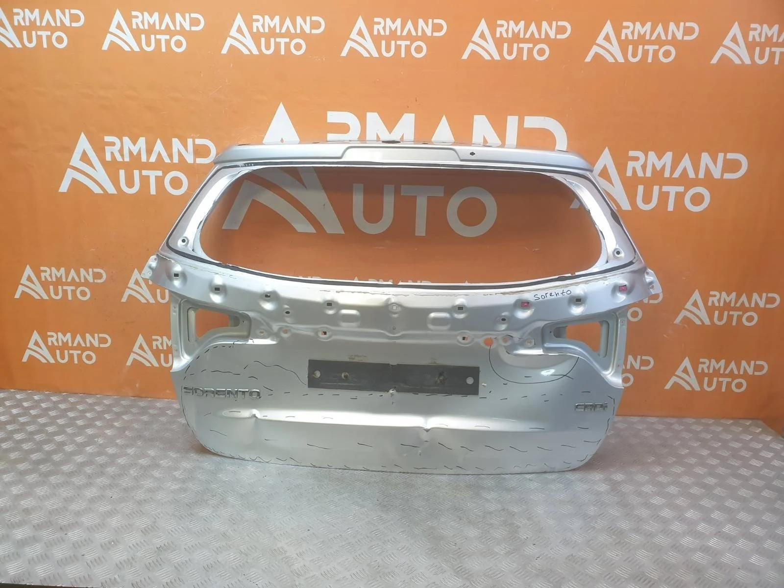 Дверь багажника Kia Sorento 2012-2019 XM