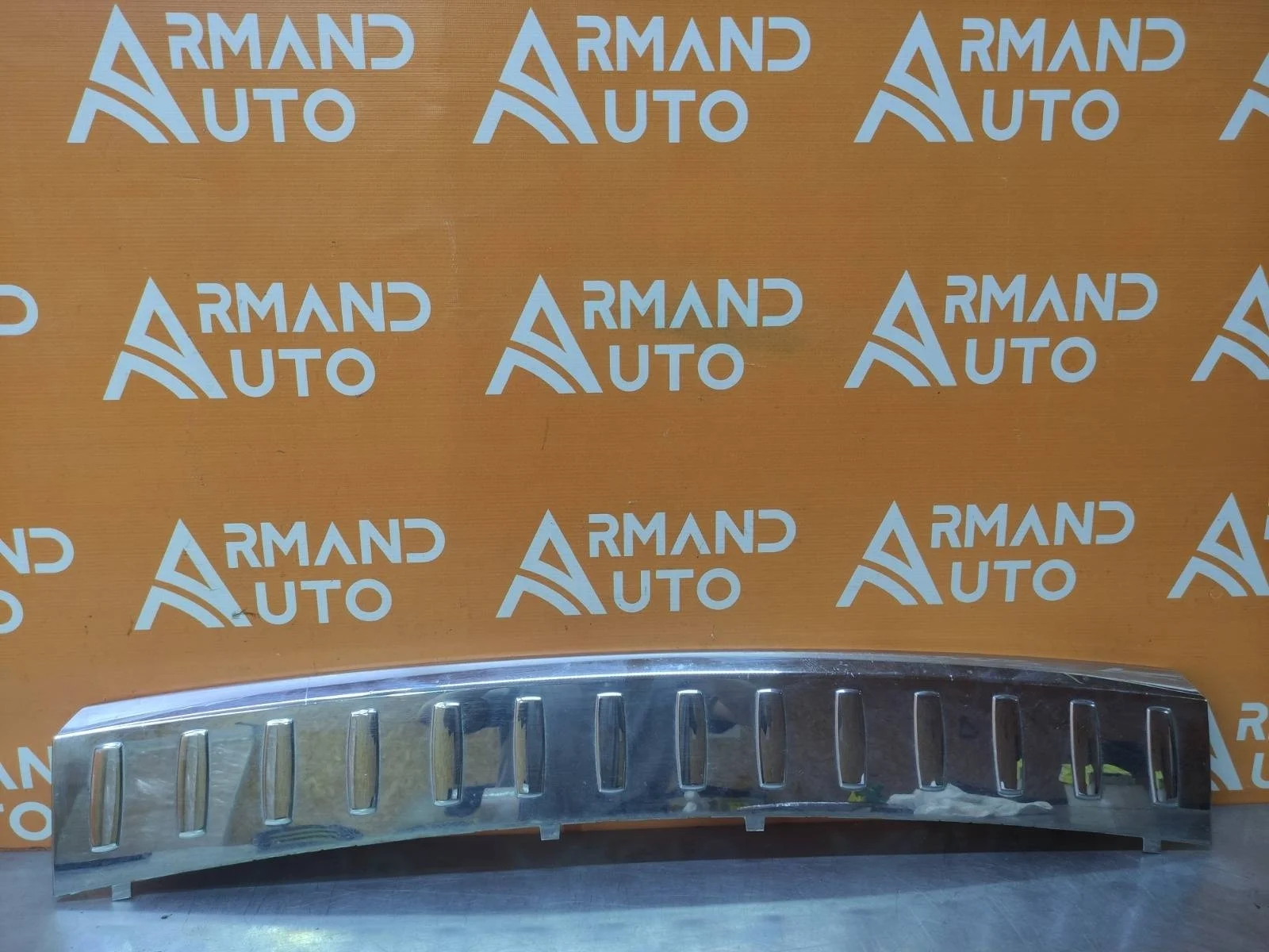 Накладка бампера верхняя Mercedes ML GLE-Class 2011-2015 W166