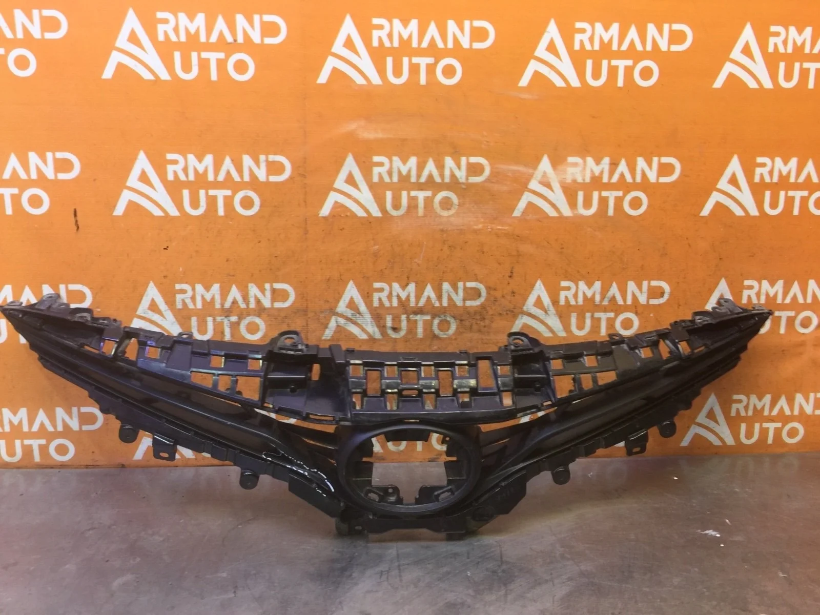 Решетка радиатора Toyota Camry 2020-нв 8 XV70